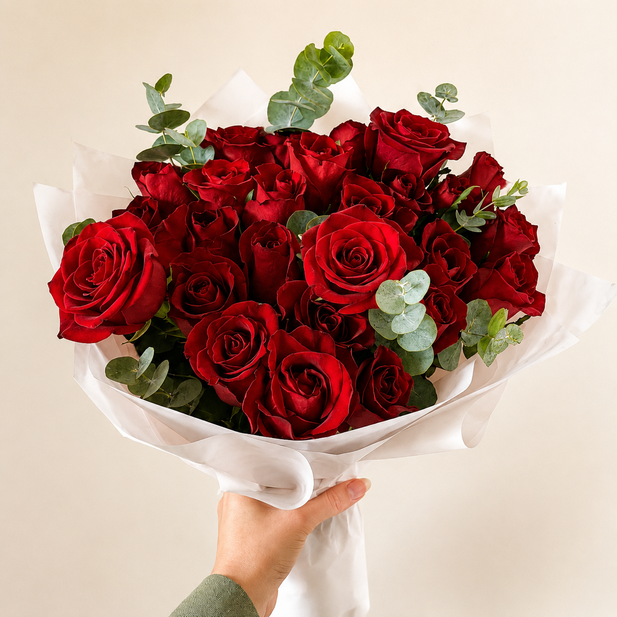 A Bunch of 15 Red Roses